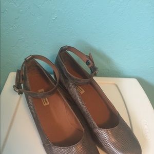 Paul Green metallic wedges